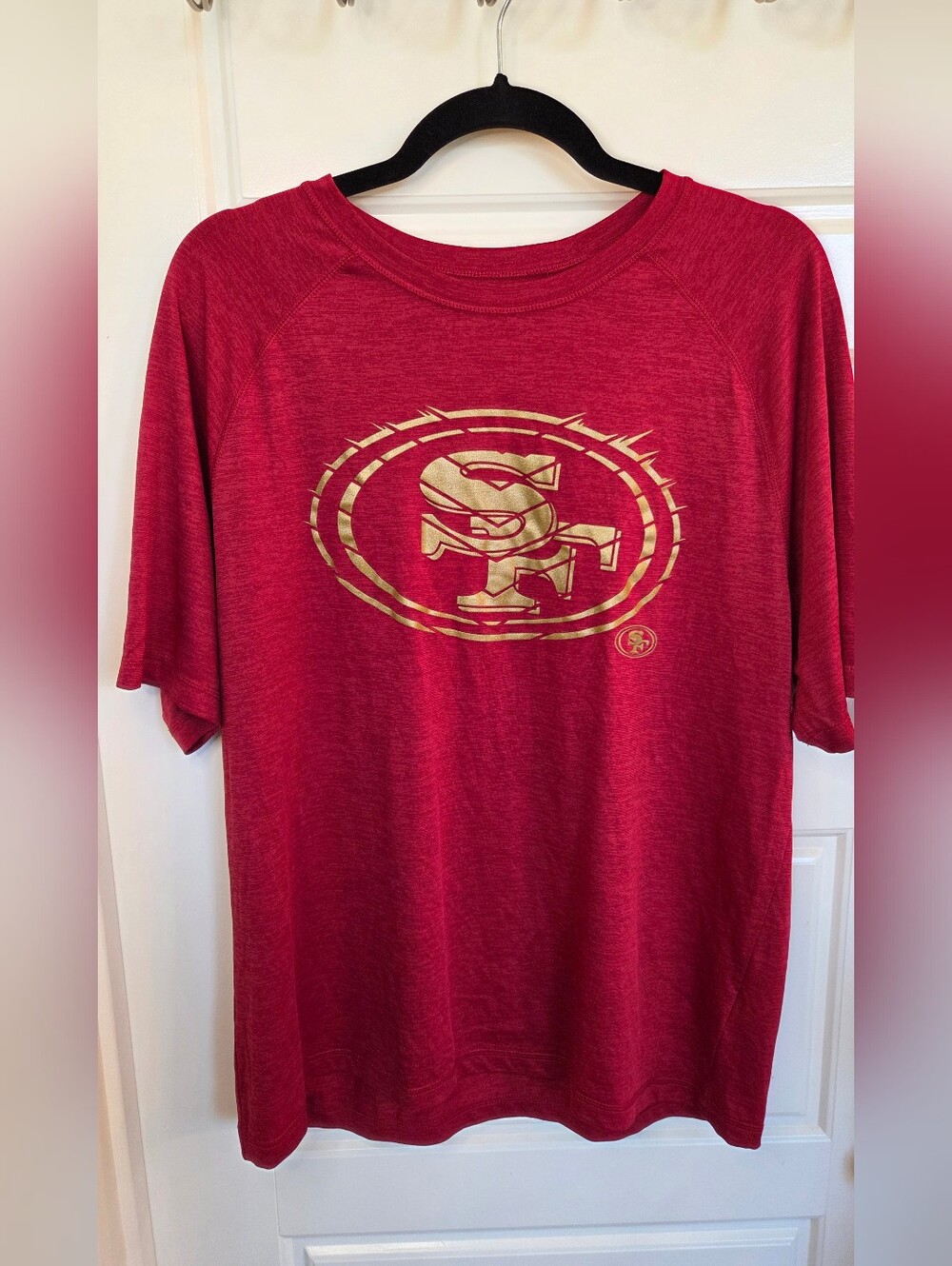 San Francisco 49ers NFL Team Apparel Men's Large Red Gold Logo Performance Shirt